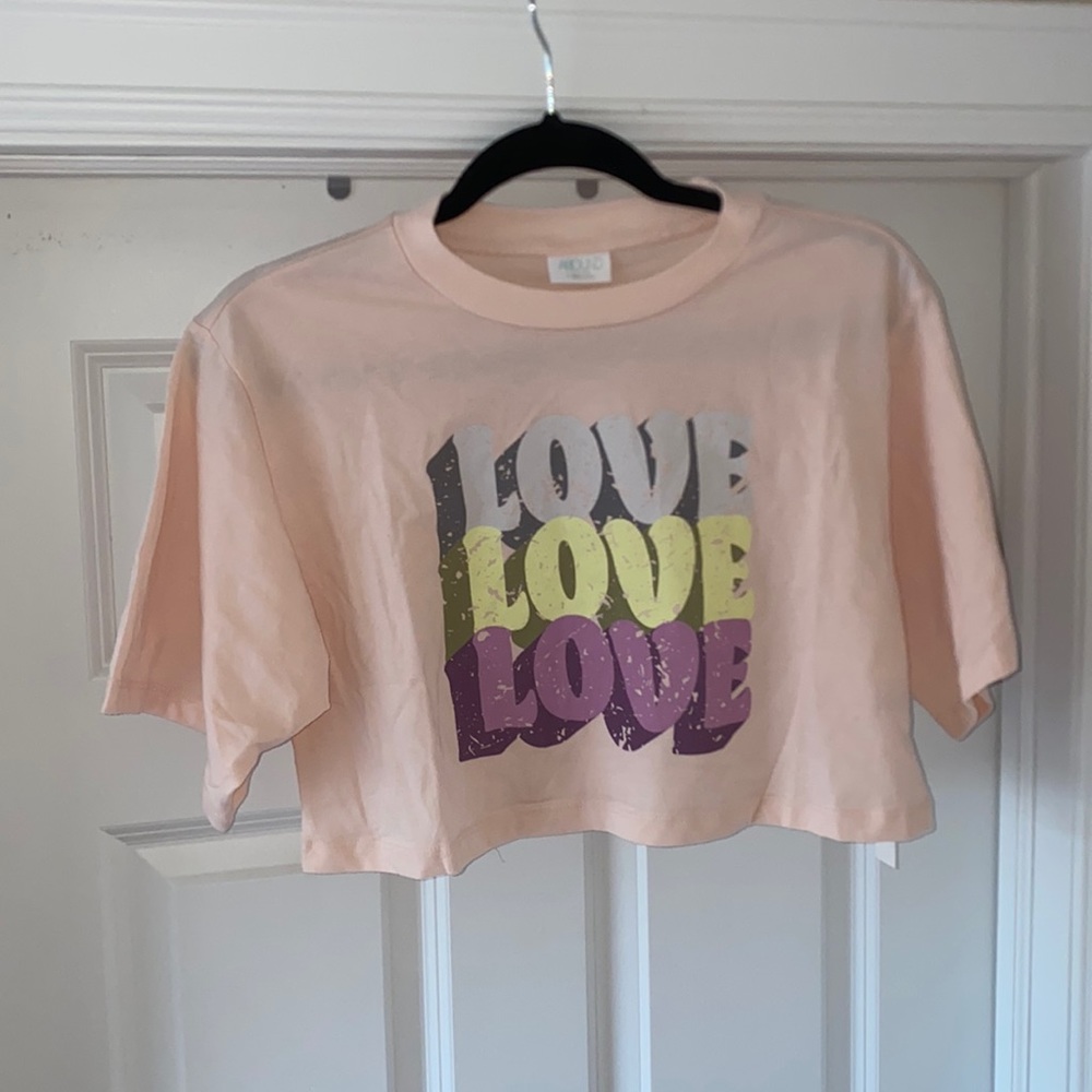 NWT Abound crop boxed tee
